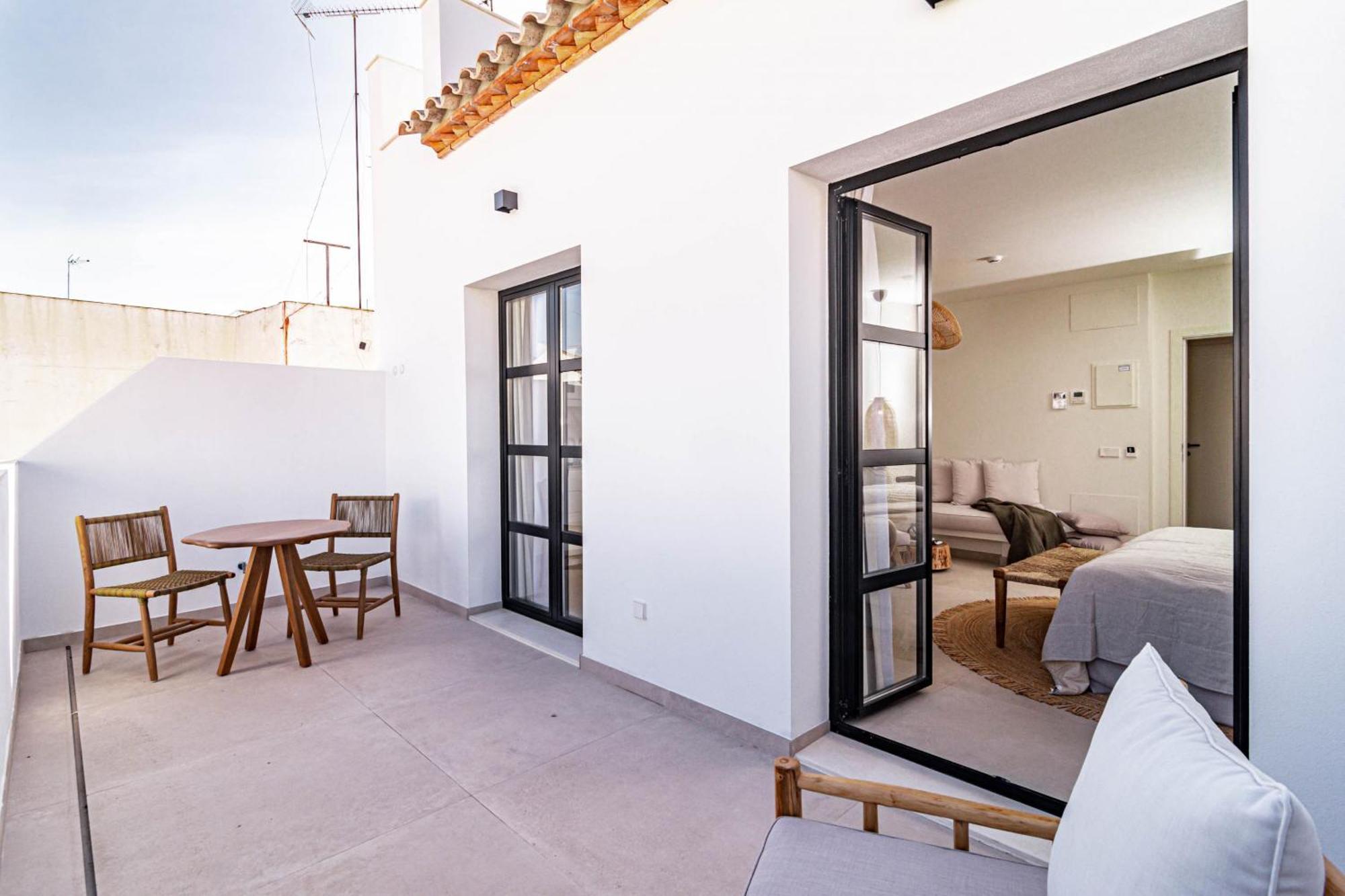 Seaclub Suites 에스테포나 외부 사진