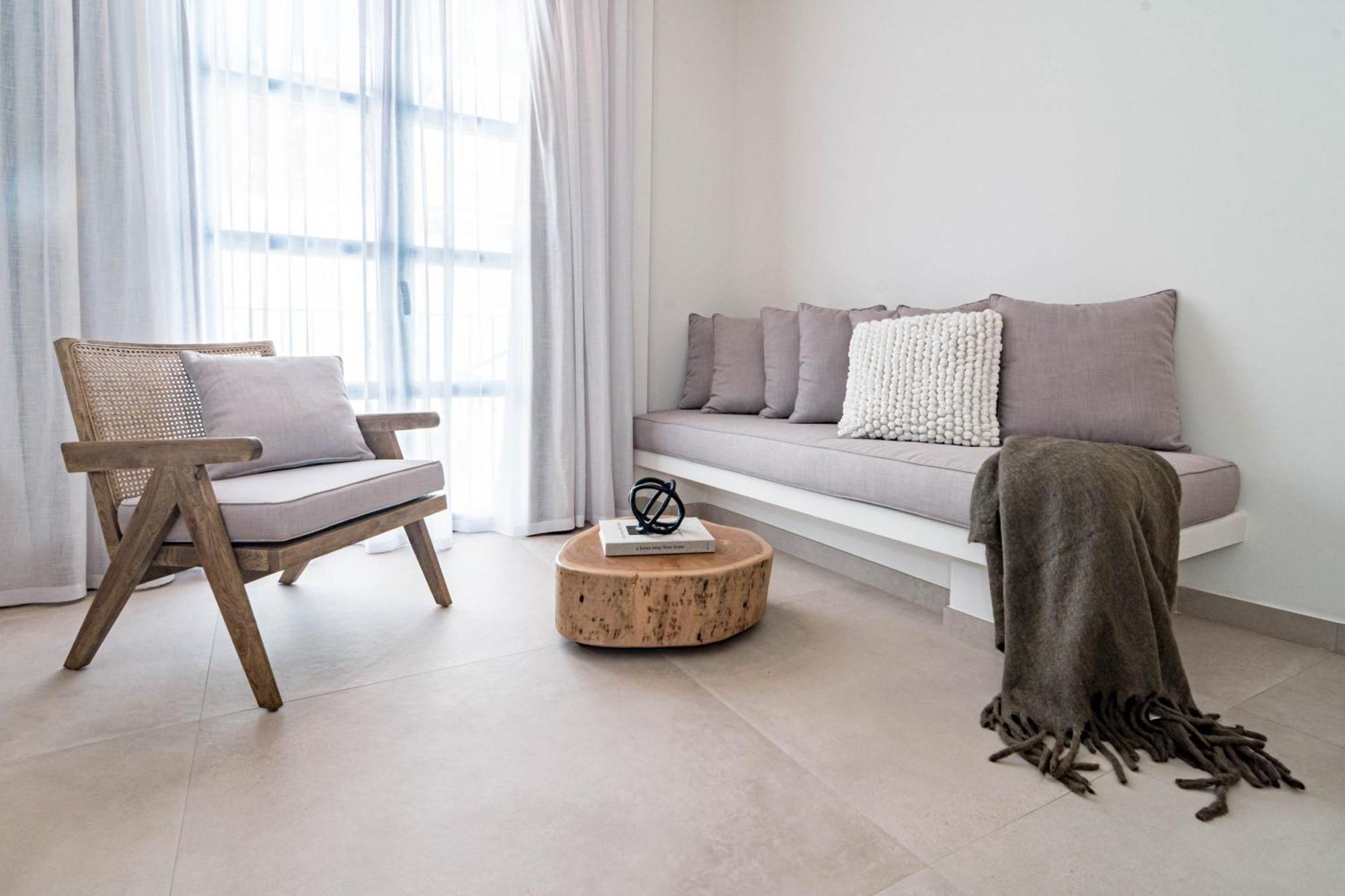 Seaclub Suites 에스테포나 외부 사진