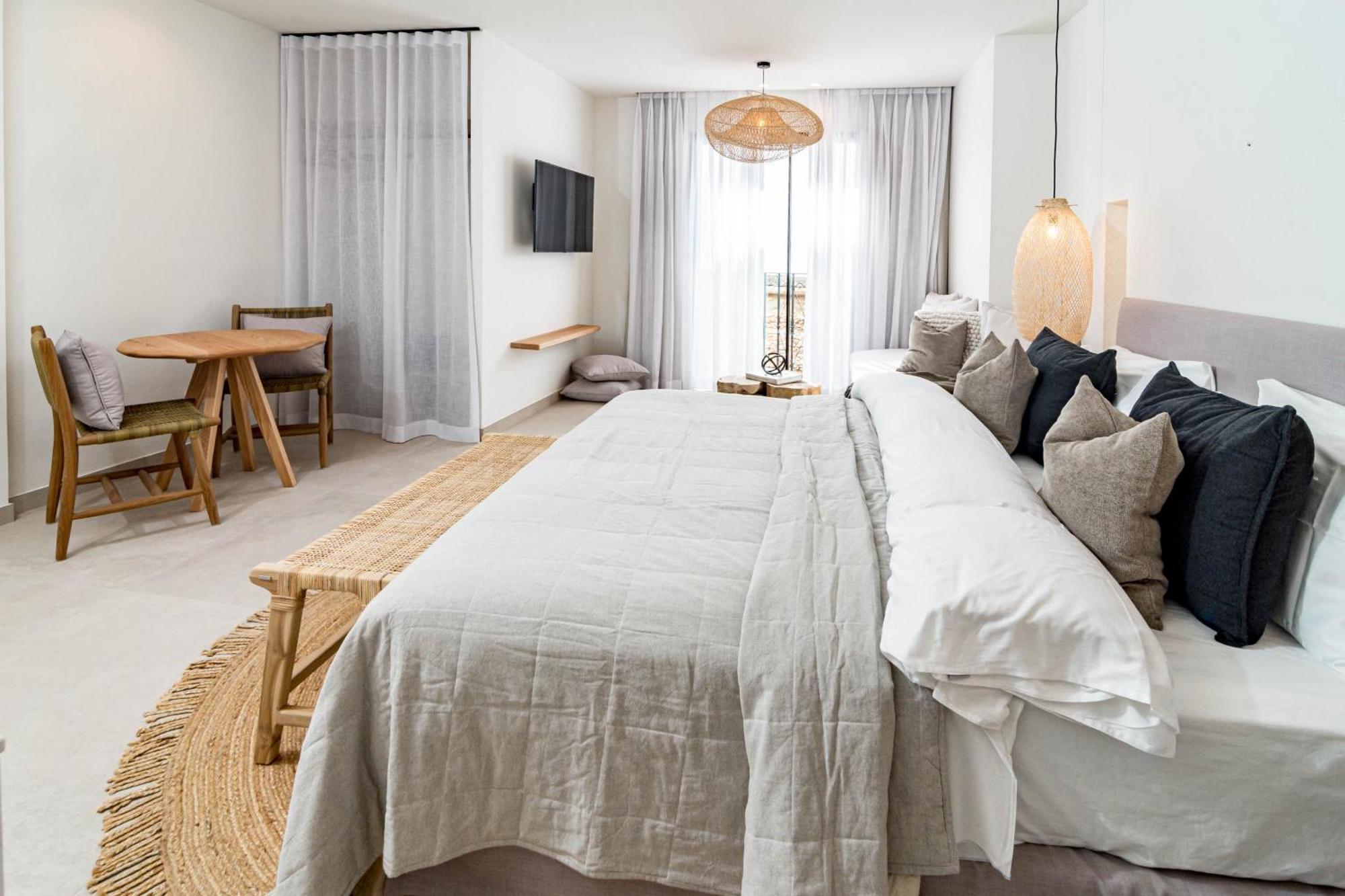 Seaclub Suites 에스테포나 외부 사진