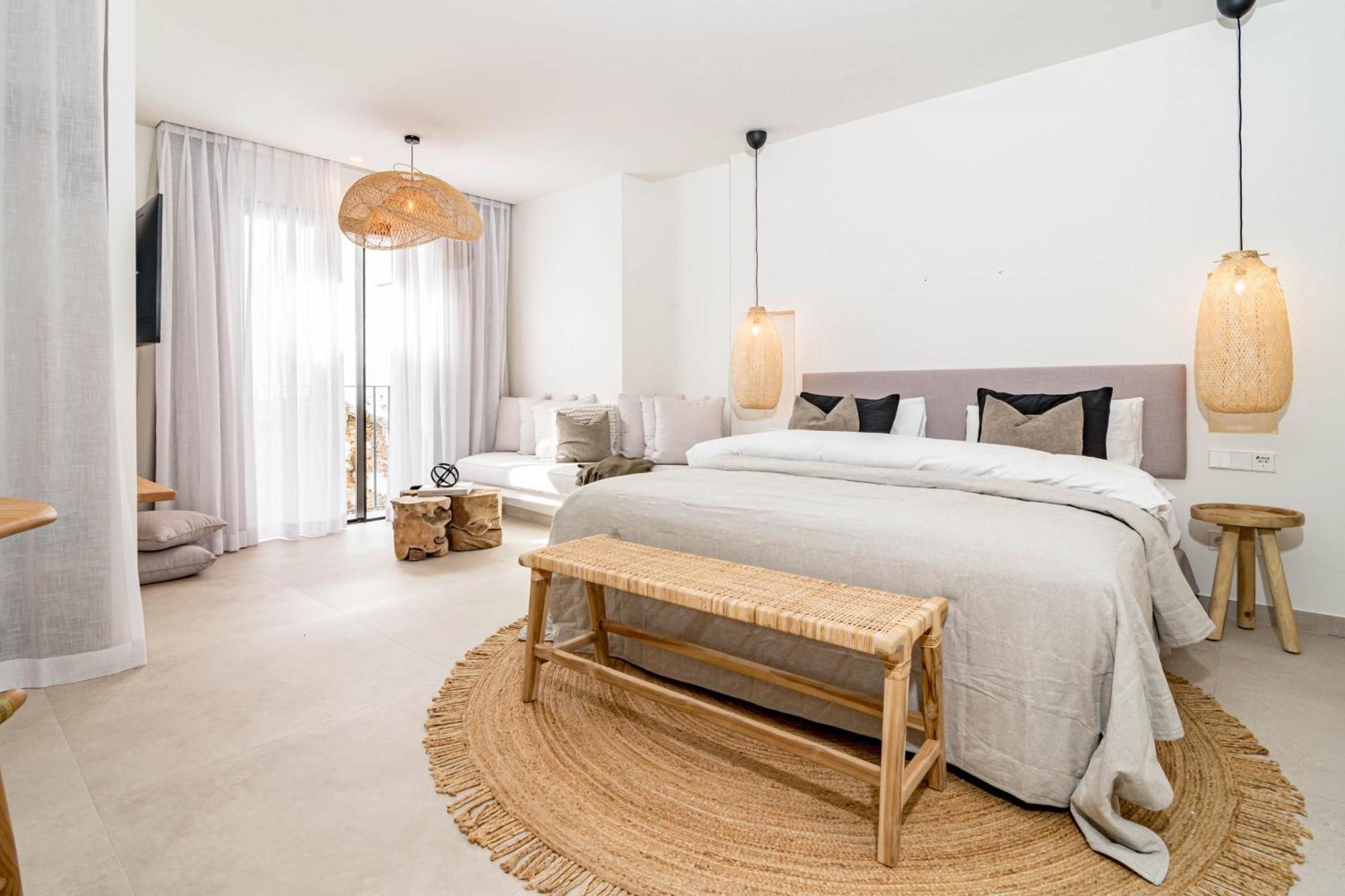 Seaclub Suites 에스테포나 외부 사진