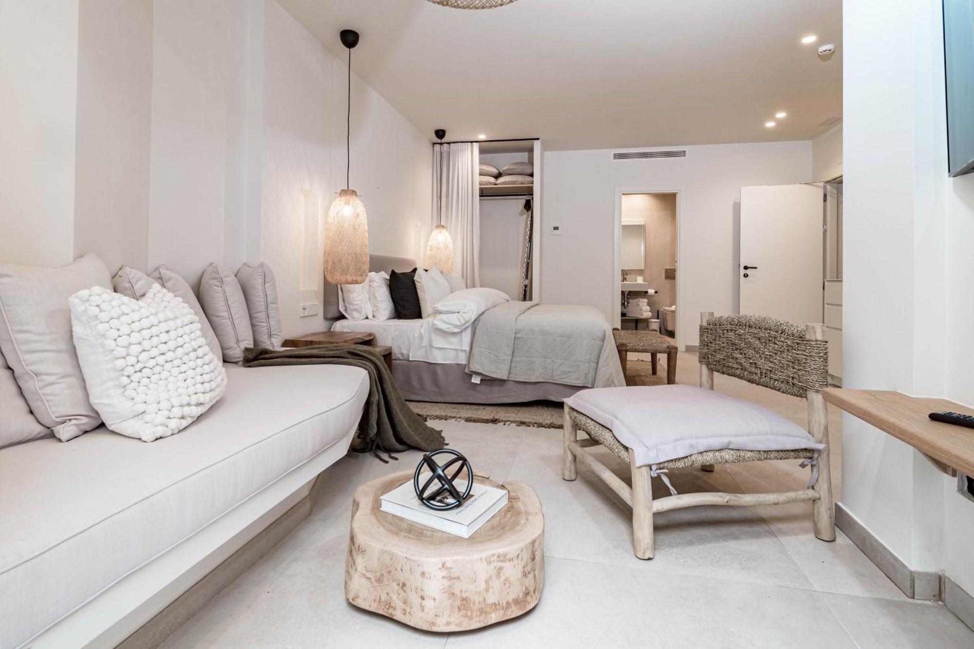 Seaclub Suites 에스테포나 외부 사진