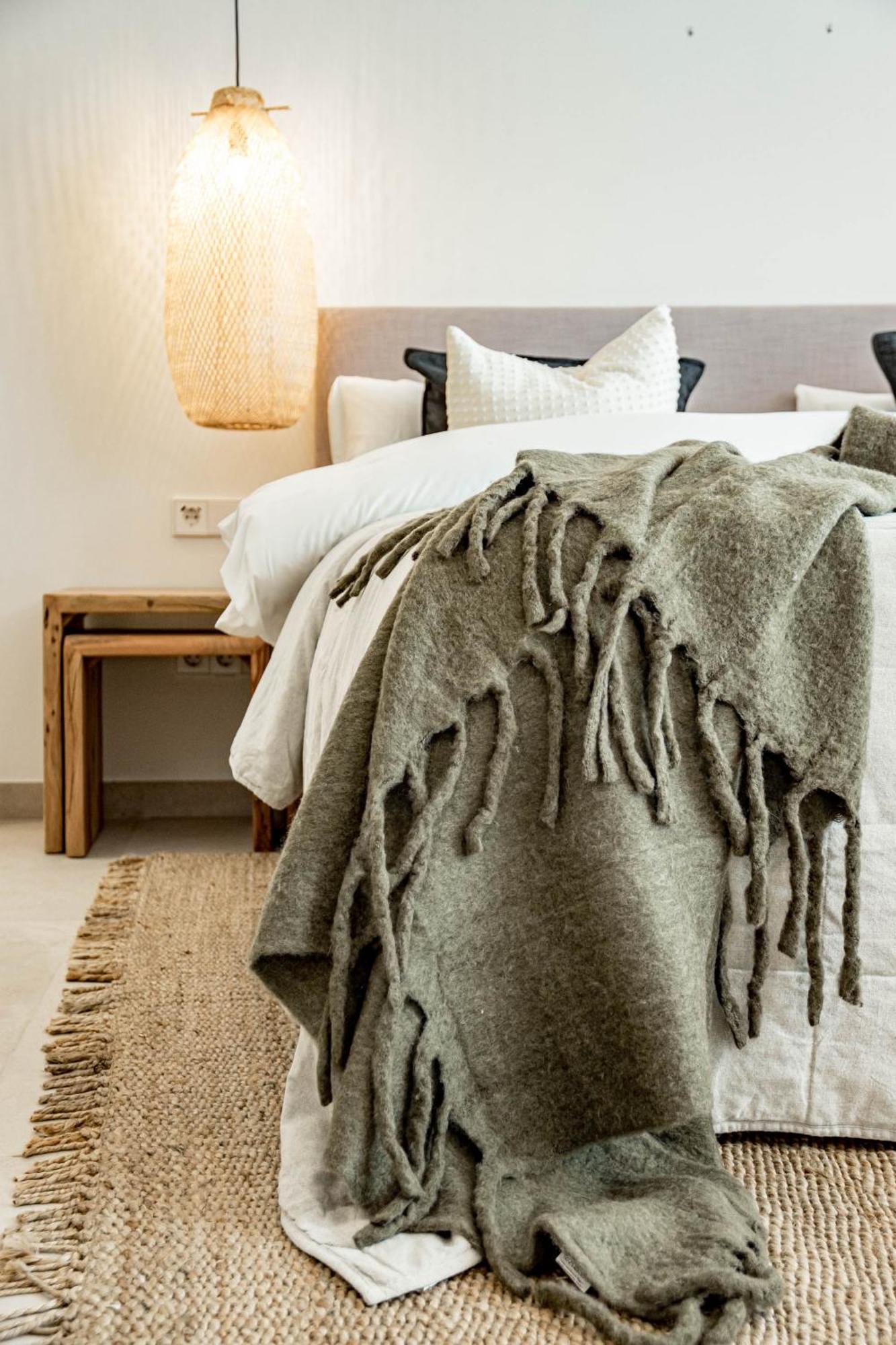 Seaclub Suites 에스테포나 외부 사진